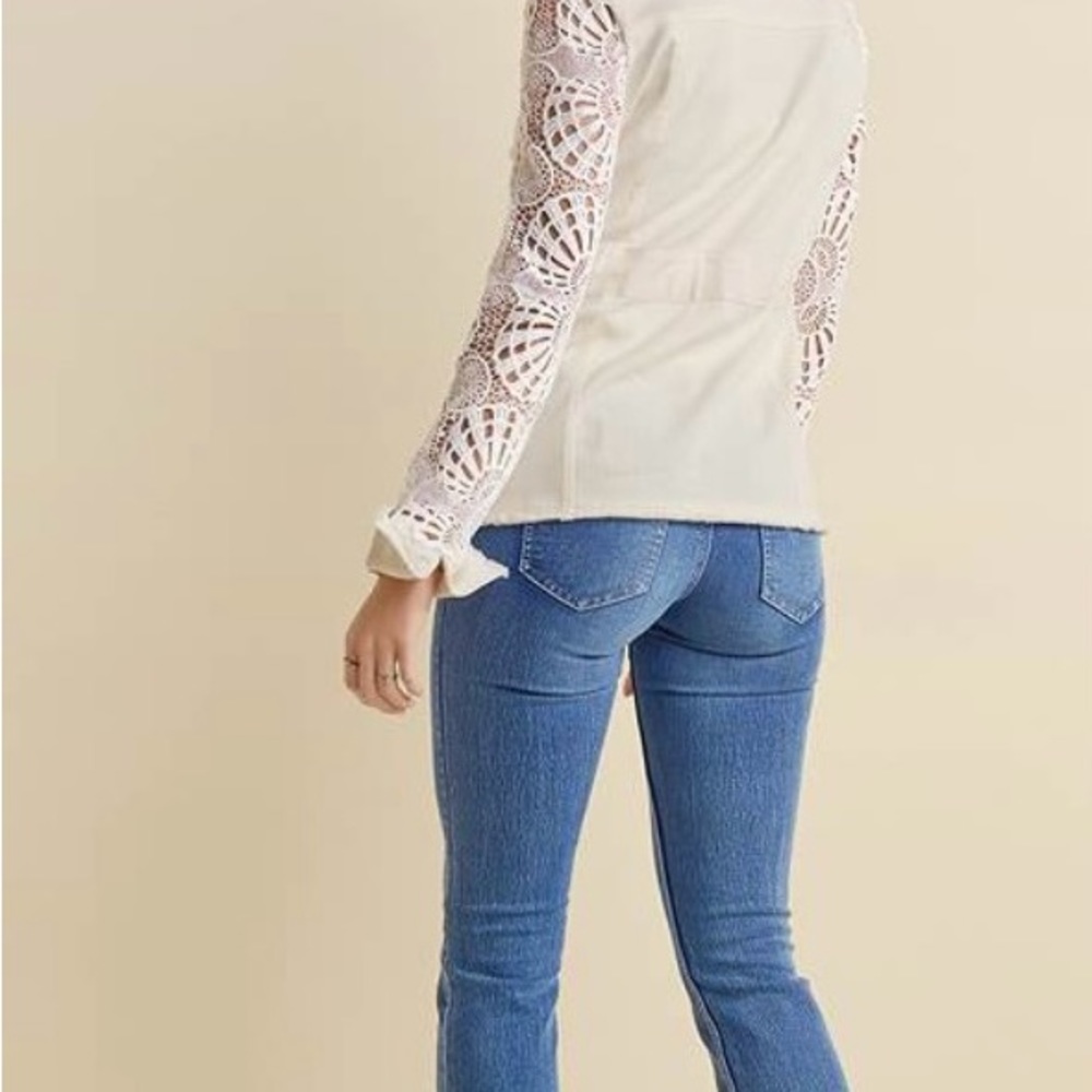 Venus Lace Contrast Utility Jacket - Picture 5 of 15
